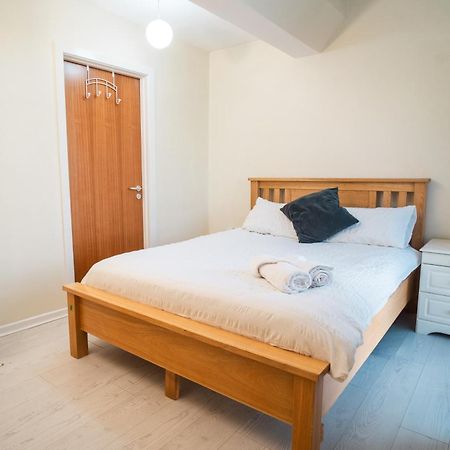 Central Duplex Apartment In Belfast City Centre المظهر الخارجي الصورة